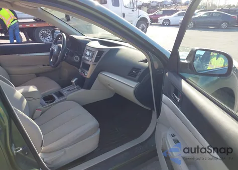 2013 Subaru Outback 2.5I из США, поврежденный, VIN 4S4BRCAC7D3271422